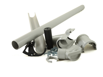 Dachrinnenpaket SET 1 mit Verlängerung PVC 5 m Dachrinnenpaket SET 1 mit Verlängerung PVC 5 m