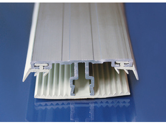 Deckprofil Mitte Alu 60x28x28mm, für Plattenstärke: 16mm Deckprofil Mitte Alu 60x28x28mm, für Plattenstärke: 16mm