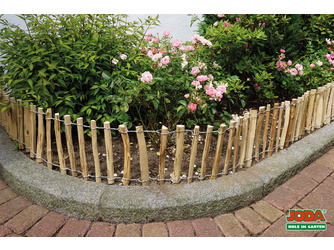 Haselnuss Rollbeetgrenze 500 cm, Lattenabstand 3-4 cm Haselnuss Rollbeetgrenze 500 cm, Lattenabstand 3-4 cm
