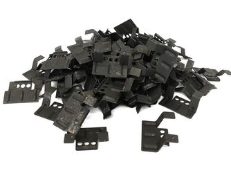 Blackline Befestigungsklammern inkl. Schrauben 4x40mm, je 500 Stück (ausreichend für ca. 23m²)