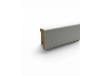 Furniersockelleiste 8148 weiß deckend lackiert 16x40mm, Länge 2400mm