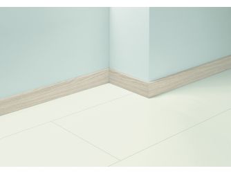 Sockelleiste SL 18 Eiche Dekor D152 2200x70x16,5mm