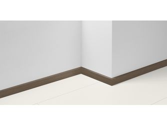 Sockelleiste SL 3 Eiche D147 2200x16x40mm