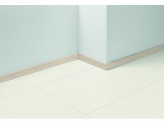 Sockelleiste SL 3 Eiche D152 2200x16x40mm