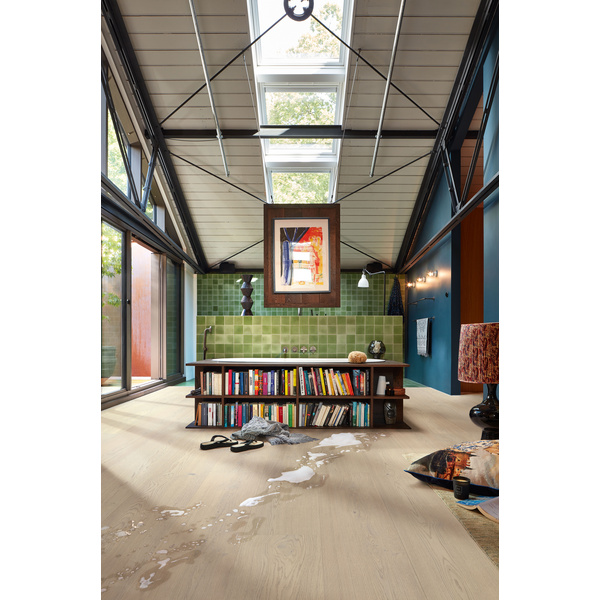 Lindura Furnierboden Eiche lebhaft milchcreme Landhausdiele lackiert - HD 400