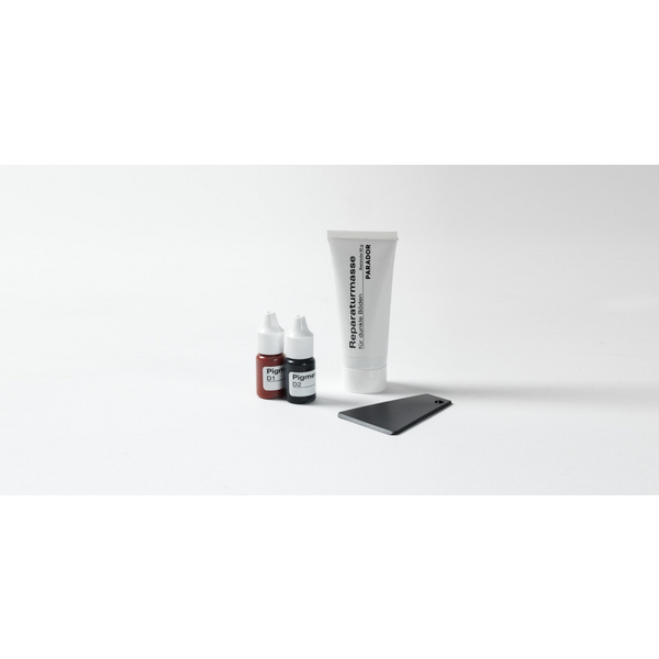 Reparaturmasse für dunkle Böden