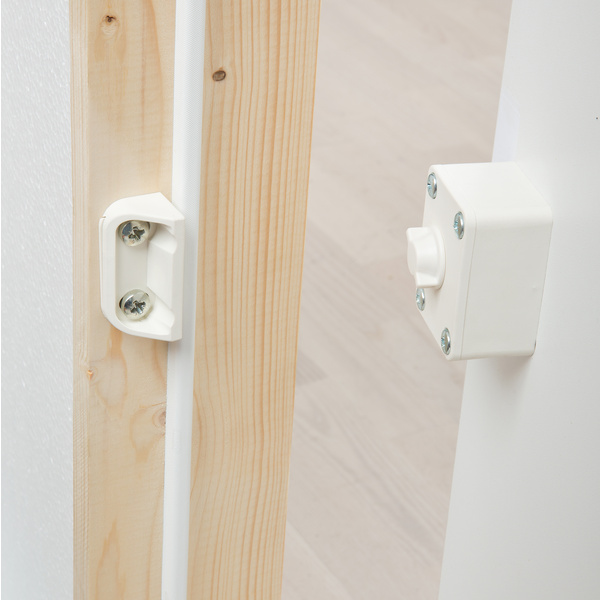 Kniestocktüren 11,5 cm Türrahmen aus Fichte, Tür CPL Platte, U-Wert 0,65, weiß lasiert Deckenöffnung 80 x 56 cm