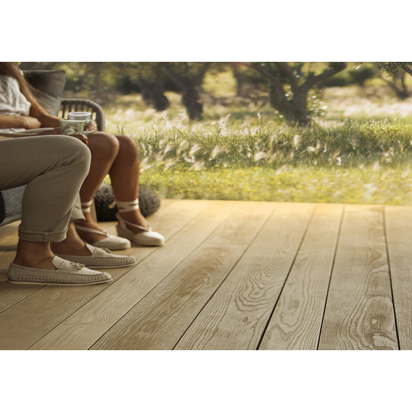 Terrassendiele RMC massiv Golden Oak einseitig Holzstruktur - 32 x 126 mm