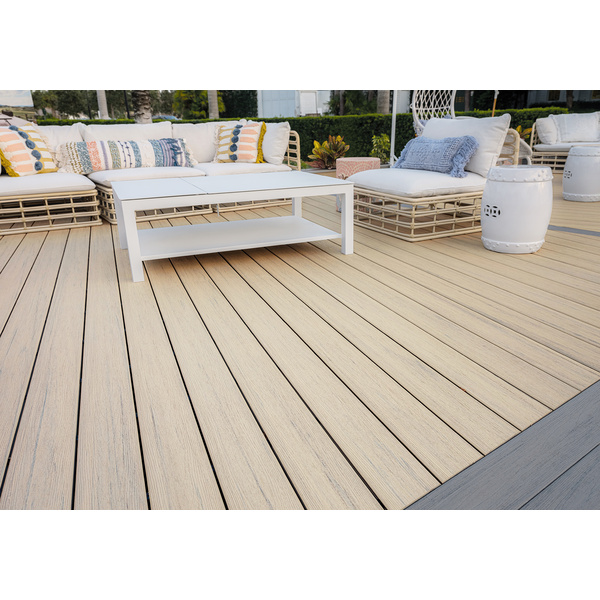 Terrassendiele WPC massiv Reclaimed Chestnut einseitig gebürstet, unterseitige Nut, Reserve QLICK - 24 x 136 mm