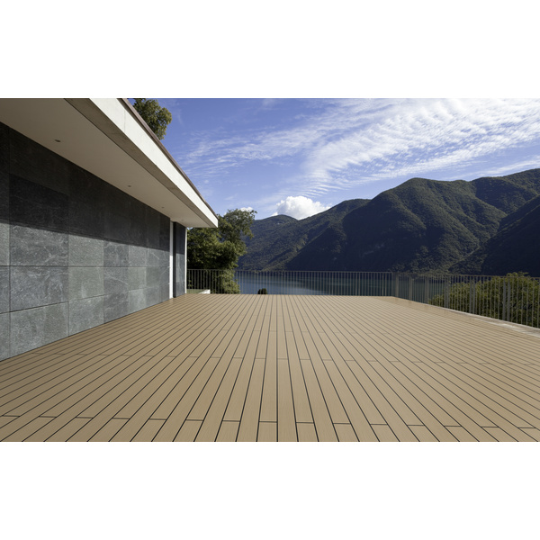 Terrassendiele BPC coextrudiert massiv Eiche einseitig Holzstruktur, einseitig individuell strukturiert, längsseitige Nut, Primo+ - 20 x 140 mm