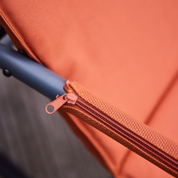 Aliano, Red Schaukelliege mit Kissen