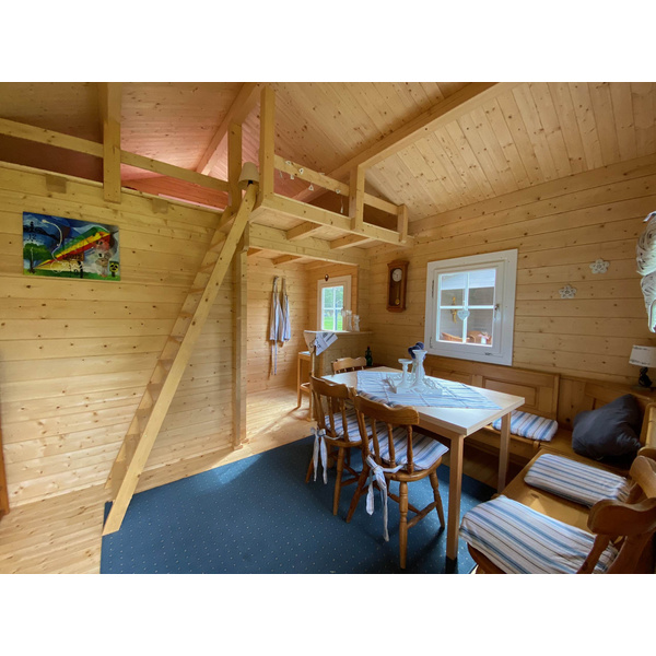 Blockhaus mit Schlafboden H45PLUS-3842-2ET-DF-EF Skand. Fichte Satteldach, Stärke: 45mm, 380x420cm