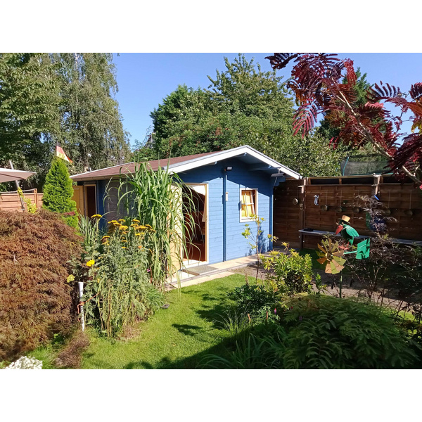 Blockhaus H28-3842-2ET-EF Skand. Fichte Satteldach, Stärke: 28mm, 380x420cm