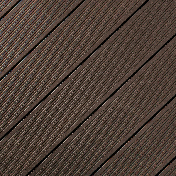 Terrassendiele WPC massiv Schwarzbraun einseitig Holzstruktur, einseitig fein geriffelt, längsseitige Nut, DIE KERNIGE - 21 x 140 mm