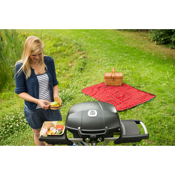 Gasgrill TRAVELQ™ PRO285X, mit klappbaren Wagen