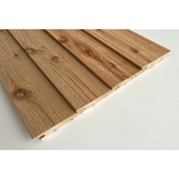 Keilspundprofil kanadische Western Red Cedar unbehandelt, Sichtseite riffelgesägt