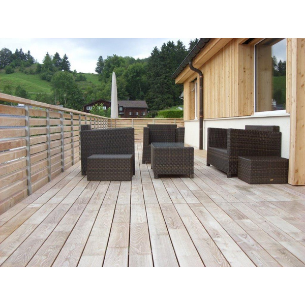 Terrassendiele Robinie beidseitig glatt, keilgezinkt